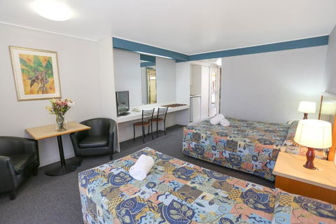 Reef Resort Motel - Accommodation Fremantle 2