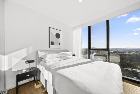 Refined 2-Bed With Luxurious Building Amenities - Accommodation Fremantle 3