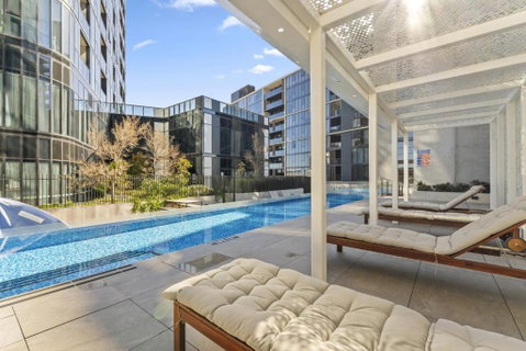 Refined 2-Bed With Luxurious Building Amenities - Accommodation Fremantle 0