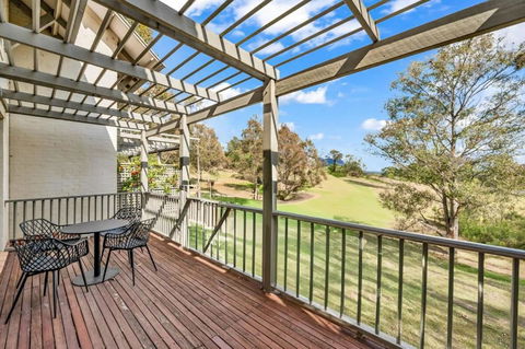 Refreshing Valley Escape - Accommodation Fremantle 0