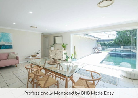 Regand Retreat - Luxurious Family Home, Pool - Accommodation Fremantle 0
