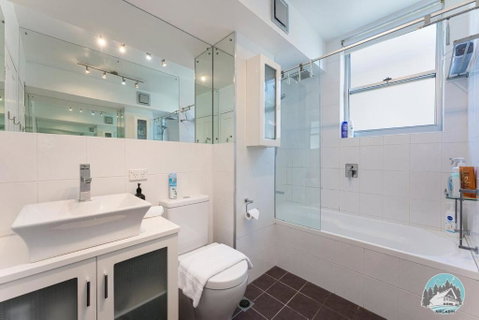 Relaxing Sunny North-Facing 2-Bed Apt In Vaucluse - Accommodation Fremantle 1
