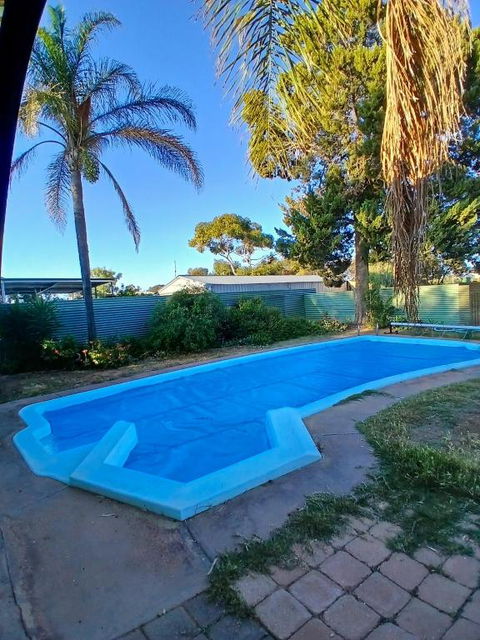 Renovated 3BD With Pool And Spa Bath - Accommodation Fremantle 1