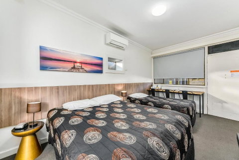 Rest Motels - Accommodation Fremantle 1