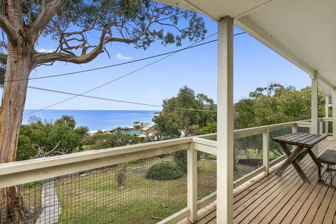 Retro Retreat - Accommodation Fremantle 0