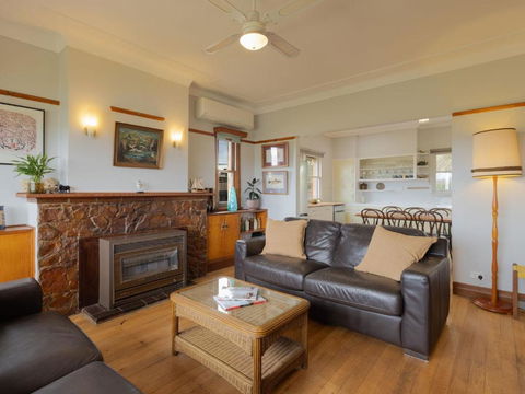 Retro Retreat - Accommodation Fremantle 0