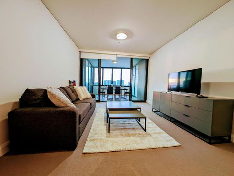 Rhodes Two Bedroom Apartment With Fantastic Water View - Accommodation Fremantle 2