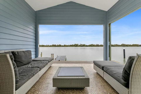 River Life - Accommodation Fremantle 3
