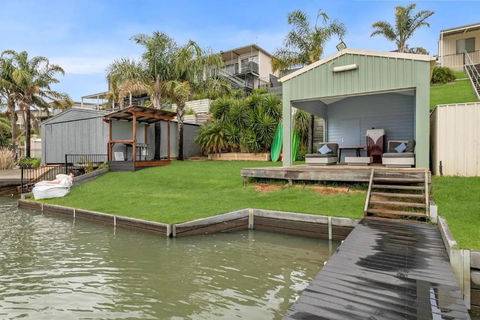 River Life - Accommodation Fremantle 1