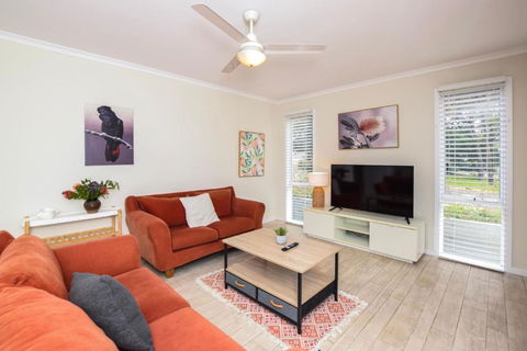 River Retreat - Accommodation Fremantle 1