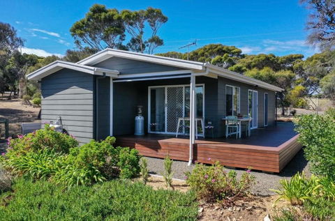 River Retreat - Accommodation Fremantle 2