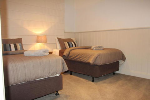 River Rock Cottage Centrally Located And Dog Friendly - Accommodation Fremantle 2
