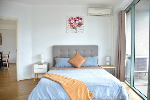 RiverView Spacious 3BR2Bath2Car WifiPoolGym Crown - Accommodation Fremantle 1