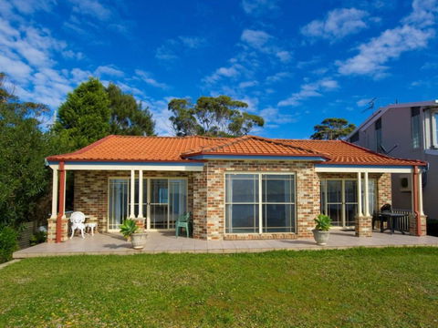 Salamander Beach Front - Accommodation Fremantle 1