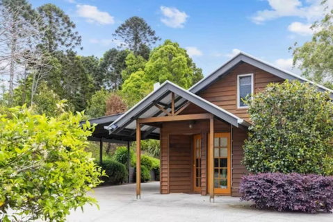 Romantic Lakeview Cottage - Accommodation Fremantle 1