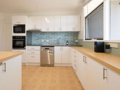 Rosella Perch - Accommodation Fremantle 0