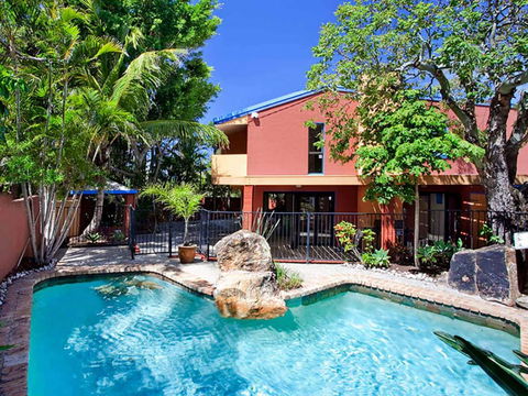 Ross Cres Spacious Private Beach House - Accommodation Fremantle 0