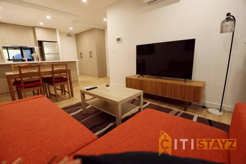 Ruby Red, 1Bd 1Bth Apt - Woden CBD - Accommodation Fremantle 3