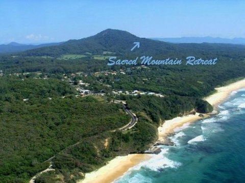Sacred Mountain Retreat - Accommodation Fremantle 1