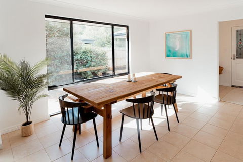 Salhus - Sleep In King Beds & Easy Walk To Town - Accommodation Fremantle 2