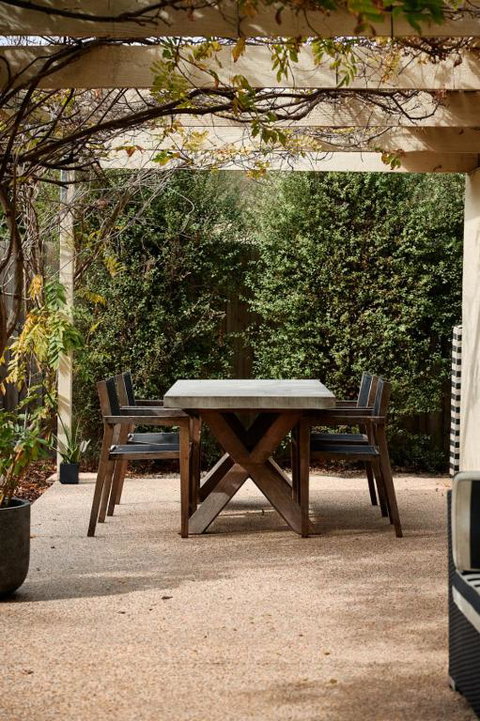 Salt Air Hideaway With Lush Backyard - Accommodation Fremantle 1