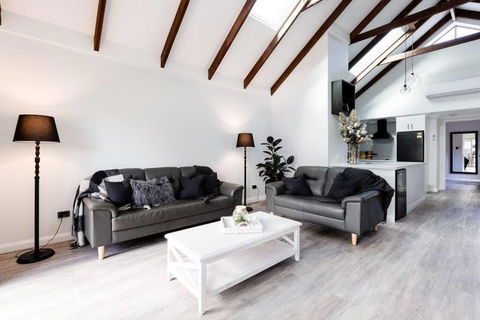 Salt & Pepper; Beautiful Town House In Margs! - Accommodation Fremantle 1