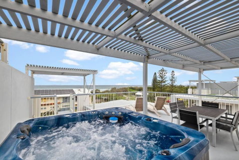 Salty Breeze - Rooftop Terrace & Jacuzzi - Accommodation Fremantle 0