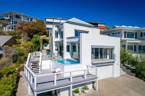 Salty Kiss I Private Properties - Accommodation Fremantle 1