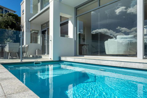 Salty Kiss I Private Properties - Accommodation Fremantle 3