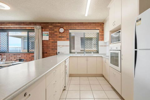 San Clemente Unit 4 24 Orvieto Terrace - Accommodation Fremantle 2