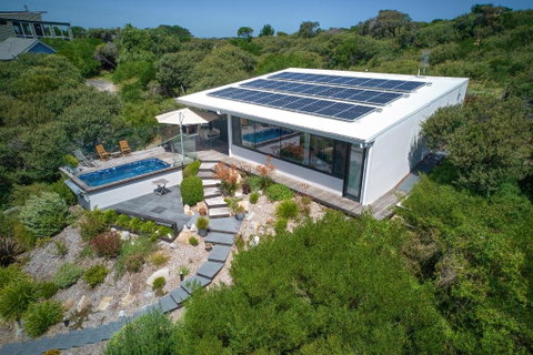 SALT Luxury Couples Villa - Accommodation Fremantle 0