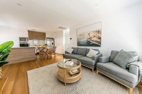 Sandcastle - Accommodation Fremantle 2