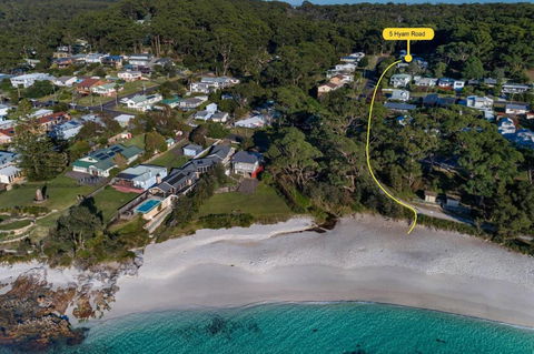 Sandlines At Hyams Beach - Accommodation Fremantle 1