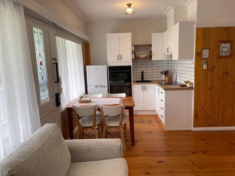 Sandpiper - Charming Beach Villa - Accommodation Fremantle 2