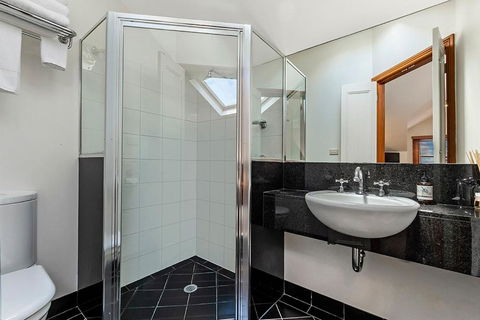 Sandstone Suites - In The Heart Of Port Fairy - Accommodation Fremantle 3