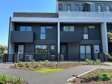 Shine Keysborough High-end Family Home, Netflix, Top Location - Accommodation Fremantle 3