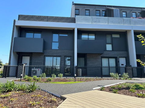 Shine Keysborough High-end Family Home, Netflix, Top Location - Accommodation Fremantle 2