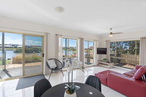 T2 12 Wentworth Pde Hindmarsh Island - No Linen Included - Accommodation Fremantle 3