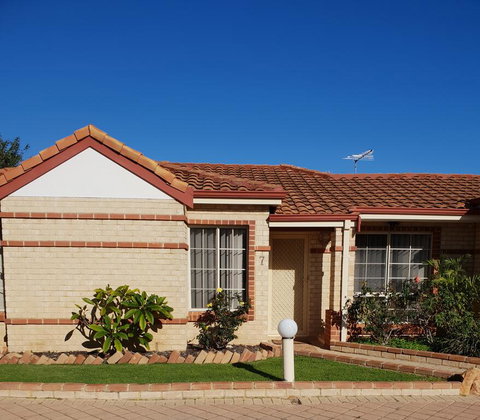 Beachside Retreat 2 - Accommodation Fremantle 0