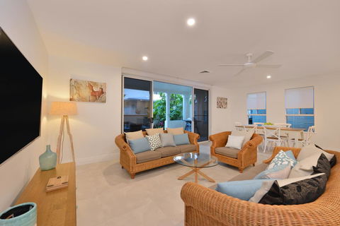 Beachview Villa 7 Plantation House - Accommodation Fremantle 3