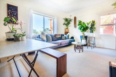 Beautiful Beach Home In Superb Location - Accommodation Fremantle 1