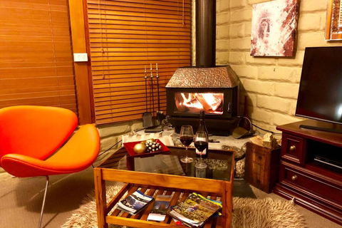BEAUTIFUL RETREAT - 20 Mins To CBD And Only 10 Mins To MONA! - Accommodation Fremantle 3