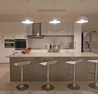 Beautifully Appointed Large Family Home - Accommodation Fremantle