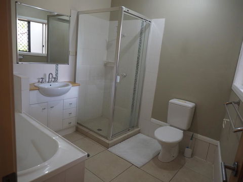 Bed And Breakfast With Airport Transfers And Rental Car - Accommodation Fremantle 2