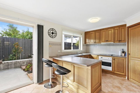 Bell Street Mansion 2-14 - Accommodation Fremantle 2