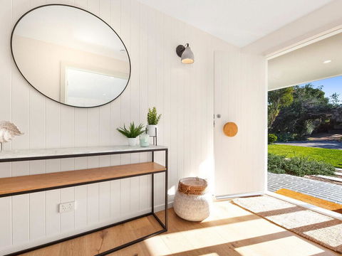 Bella Casa - Luxury Boutique Holiday Home With Heated Pool! - Accommodation Fremantle 1