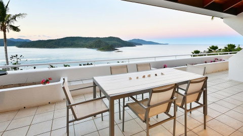 Bella Vista E9 - Ocean View Spacious 2 Bedroom With Golf Buggy - Accommodation Fremantle 2