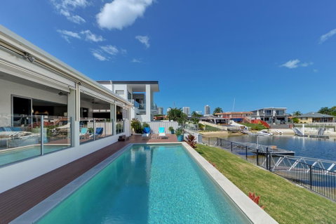Belle Of Broadbeach - Accommodation Fremantle 0