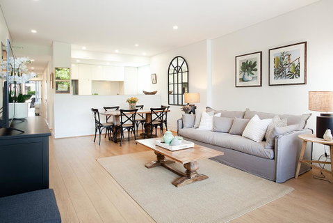 BELLEVUE BEAUTY - Hosted By: L'Abode Accommodation - Accommodation Fremantle 0