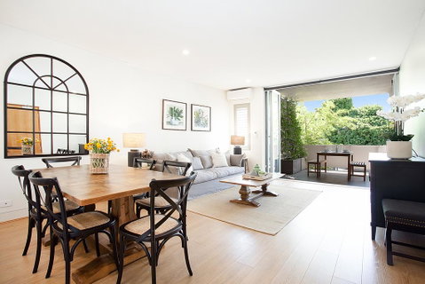 BELLEVUE BEAUTY - Hosted By: L'Abode Accommodation - Accommodation Fremantle 1